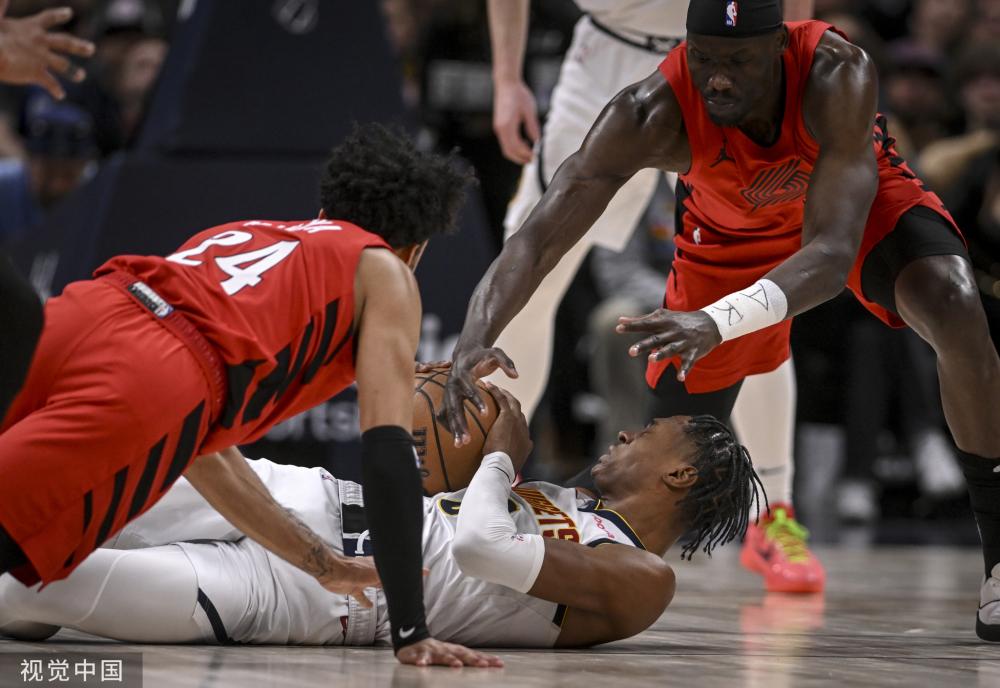 演了一场跌 演了一场跌